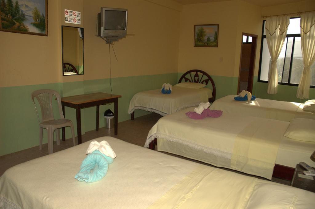 Hostal La Isla Del Descanso 푸에르토빌라밀 외부 사진