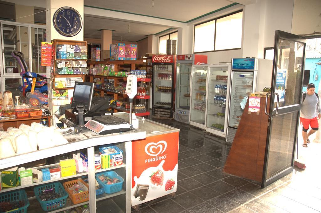 Hostal La Isla Del Descanso 푸에르토빌라밀 외부 사진