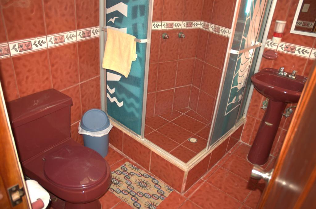 Hostal La Isla Del Descanso 푸에르토빌라밀 외부 사진