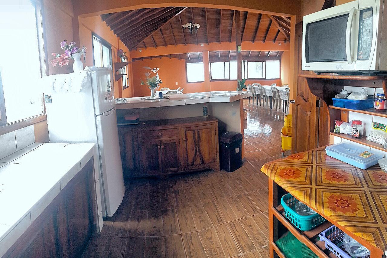 Hostal La Isla Del Descanso 푸에르토빌라밀 외부 사진
