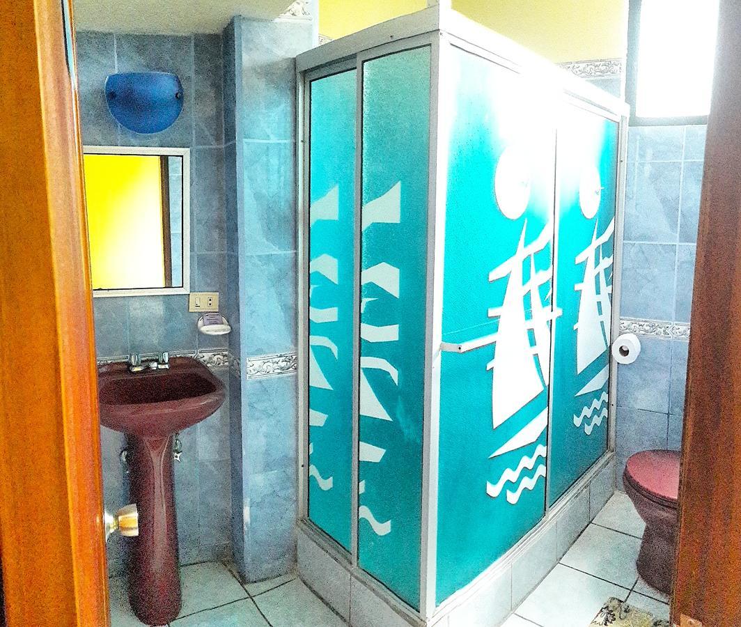 Hostal La Isla Del Descanso 푸에르토빌라밀 외부 사진