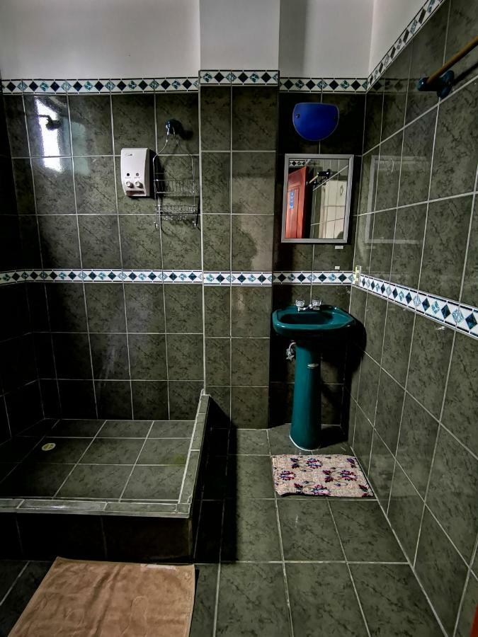 Hostal La Isla Del Descanso 푸에르토빌라밀 외부 사진