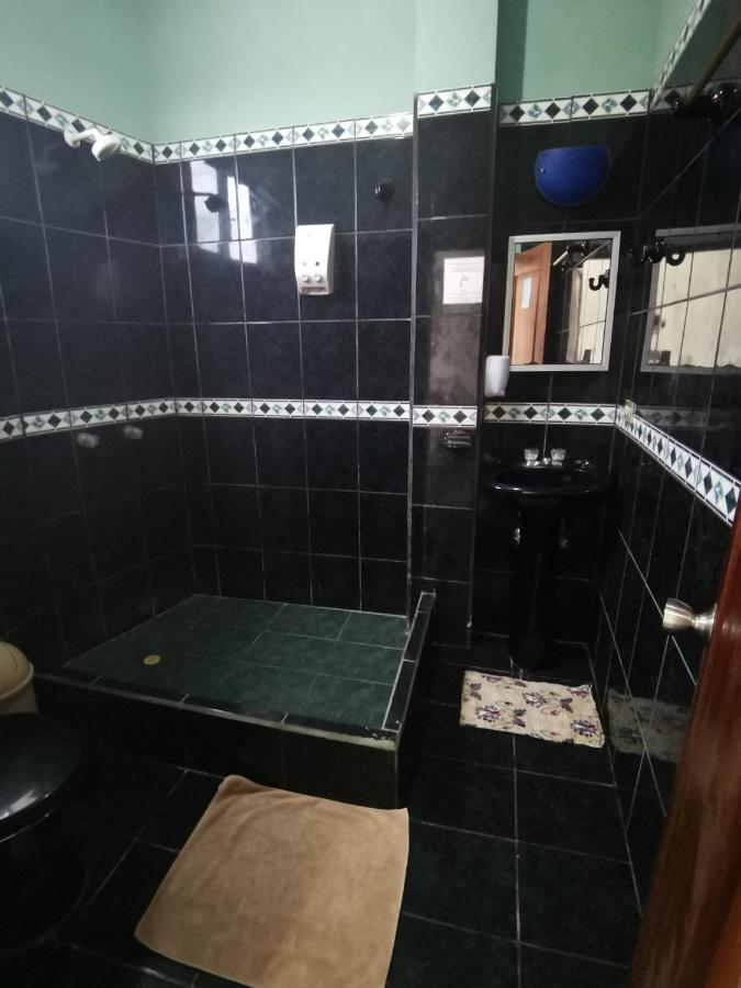 Hostal La Isla Del Descanso 푸에르토빌라밀 외부 사진